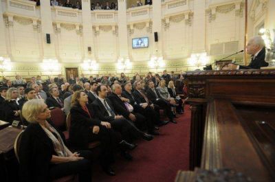 La Legislatura apura el voto de las medidas pedidas por Lifschitz