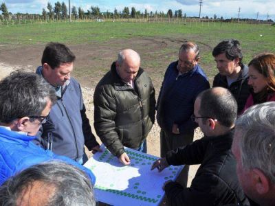 S�nchez recorri� los avances del nuevo refugio canino
