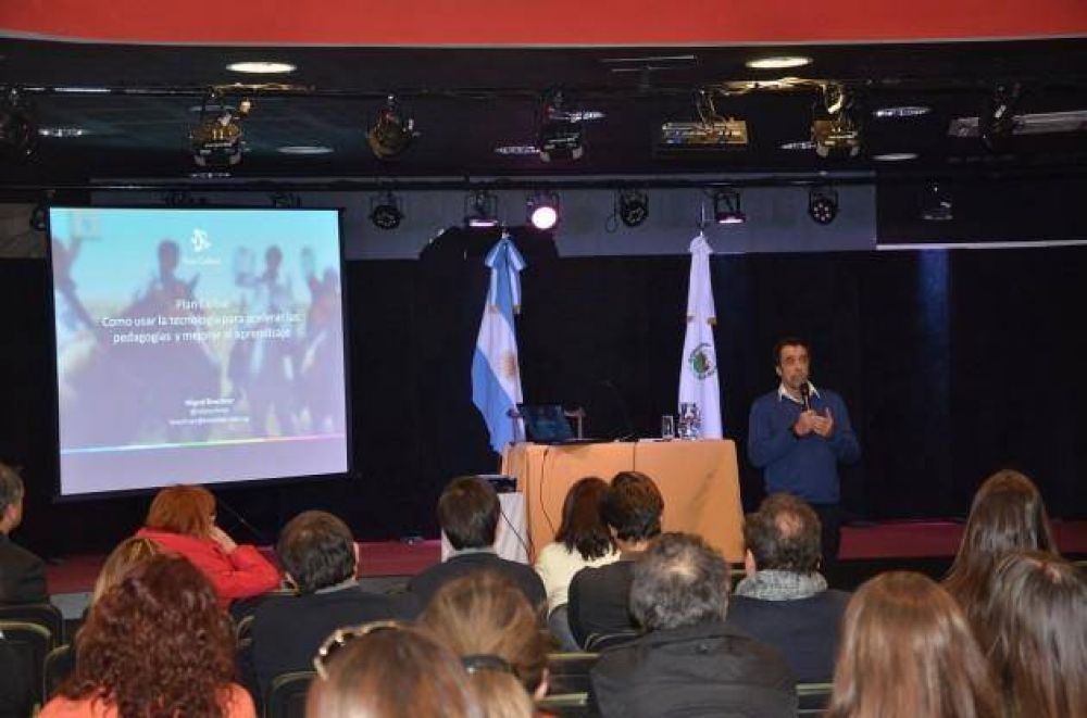Miguel Brechner present� el Plan Ceibal, su pedagog�a y uso de la tecnolog�a