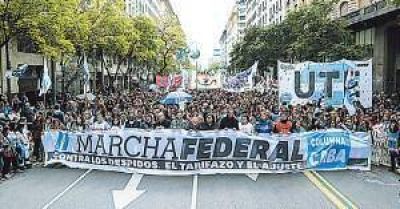 Tras el paro del viernes, los docentes reclaman la renuncia de Bullrich