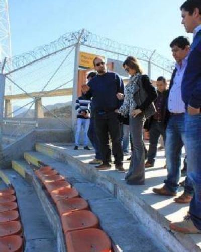 Acusan al Gobierno del FV por el deterioro del Estadio Bicentenario