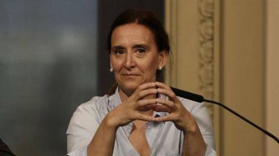 Tras la renuncia de sus abogados, Gabriela Michetti design� a Ricardo Gil Lavedra