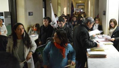 Personal: Schiaretti jug� al achique en el primer semestre