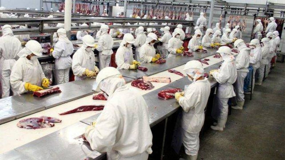 Gestionan subsidios para empresas entrerrianas para evitar despidos