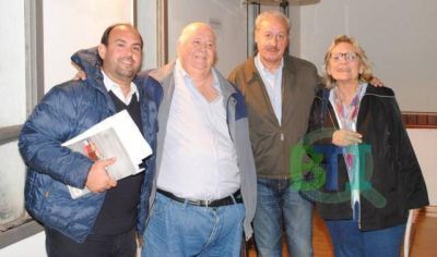 El bloque de concejales del FpV � PJ present� cinco proyectos a tratar este martes