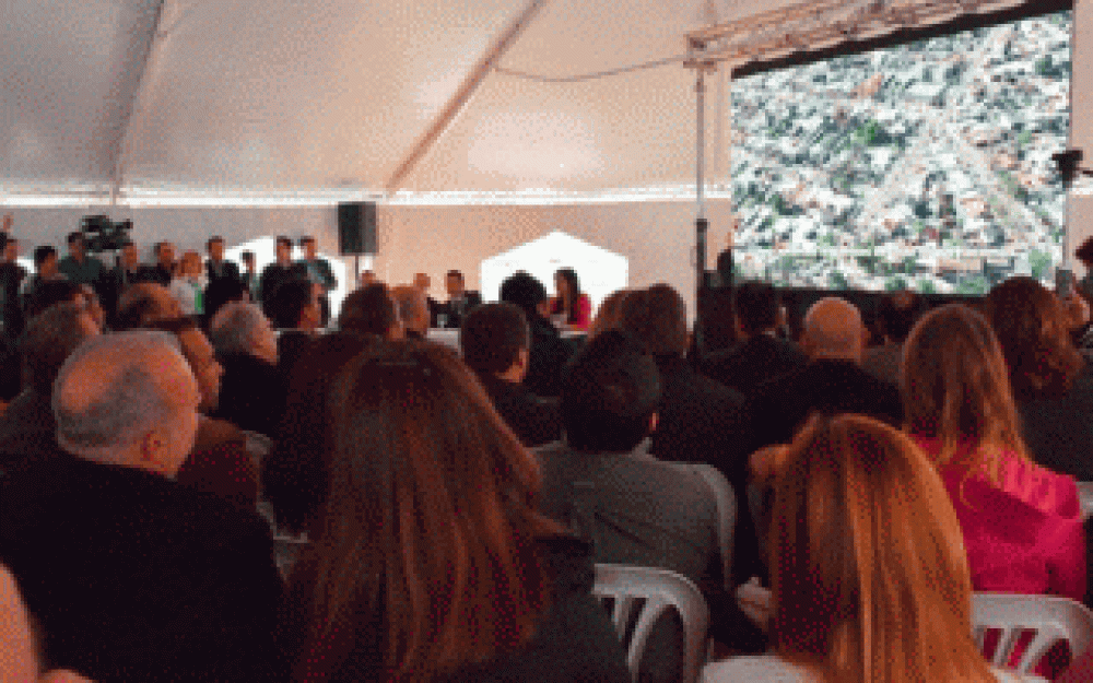 Men�ndez present� el Primer Parque Industrial de Merlo