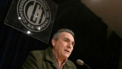 Schmid: �Deber�an ser precisos y decir c�mo se compensar� la ca�da del poder adquisitivo�