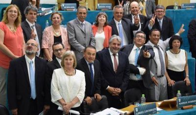 Par�lisis legislativa: Un pelea que nao tem fin