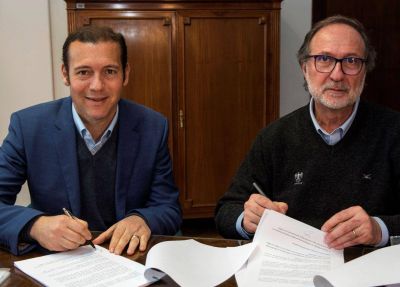 Guti�rrez firm� con Naci�n por 206 millones para obras en educaci�n