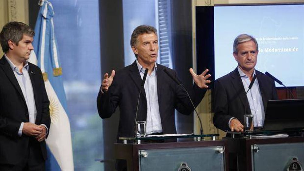 El Gobierno admite que habr� m�s despidos en el Estado