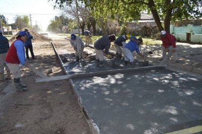 Obras de desag�e y pavimentaci�n