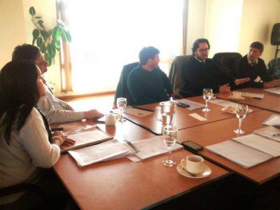 TREVELIN, SERVICIOS PUBLICOS: Comisi�n Reguladora acord� incremento de solo 22%