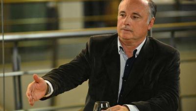 Accastello, mencionado en una causa por supuesto desv�o de fondos