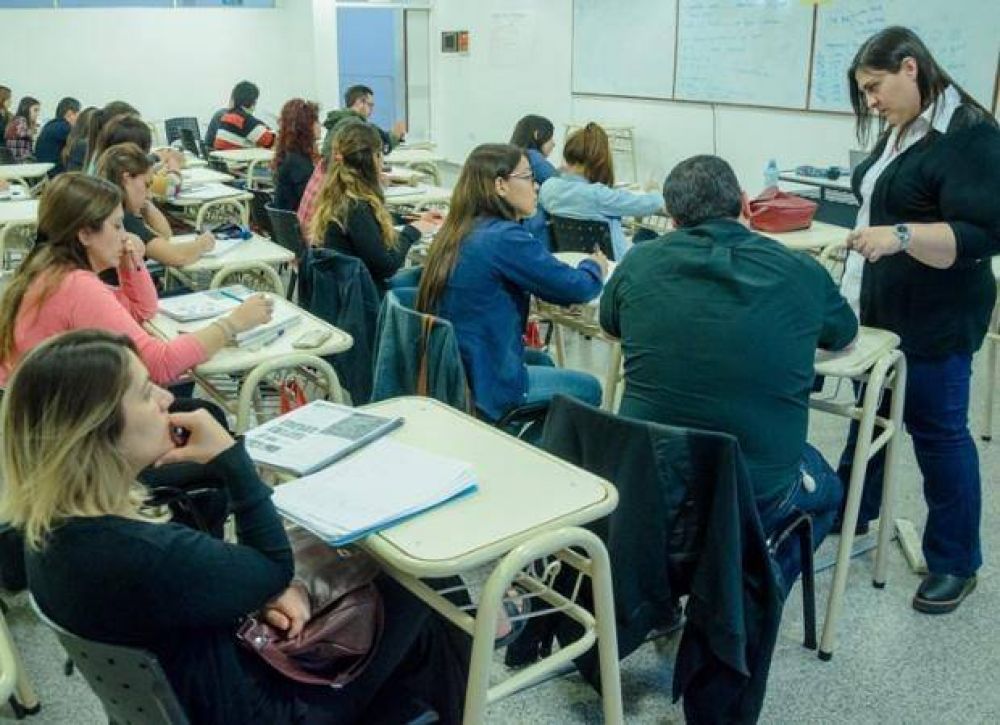 M�s de 8 mil alumnos ya egresaron del Instituto de Idiomas de la ULP