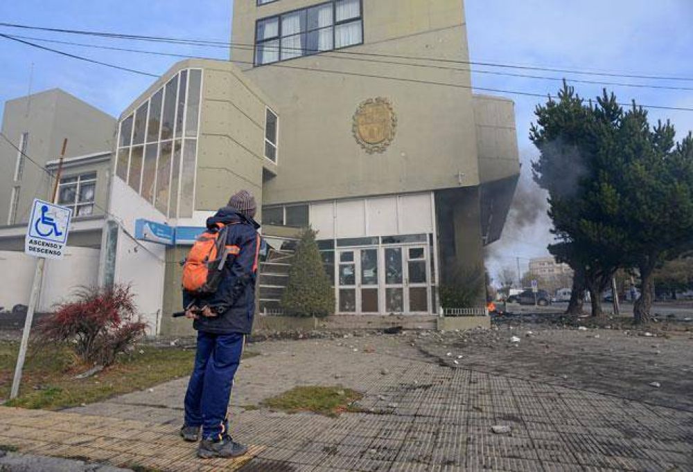 Diputados por el Pueblo del FPV que ma�ana aprobar�n el impuestazo, ni siquiera lo leyeron