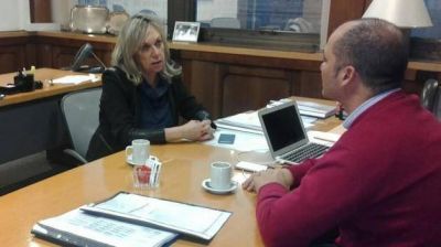 Artero en Buenos Aires para financiar equipamento y obras