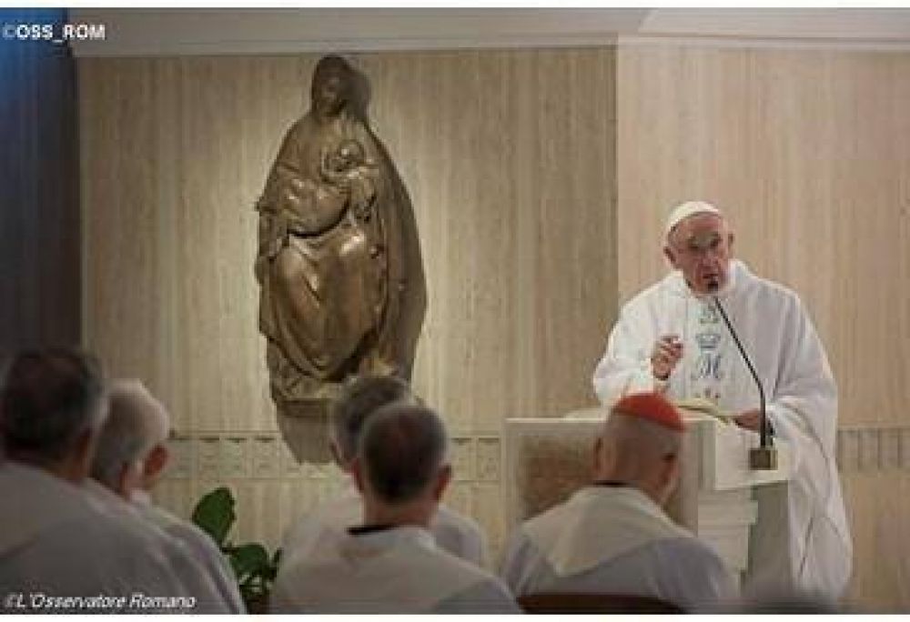 Homil�a del Papa: paz en el coraz�n, para la paz de la humanidad