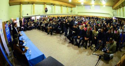 Escobar entreg� subsidios por $1.252.500 a familias inundadas