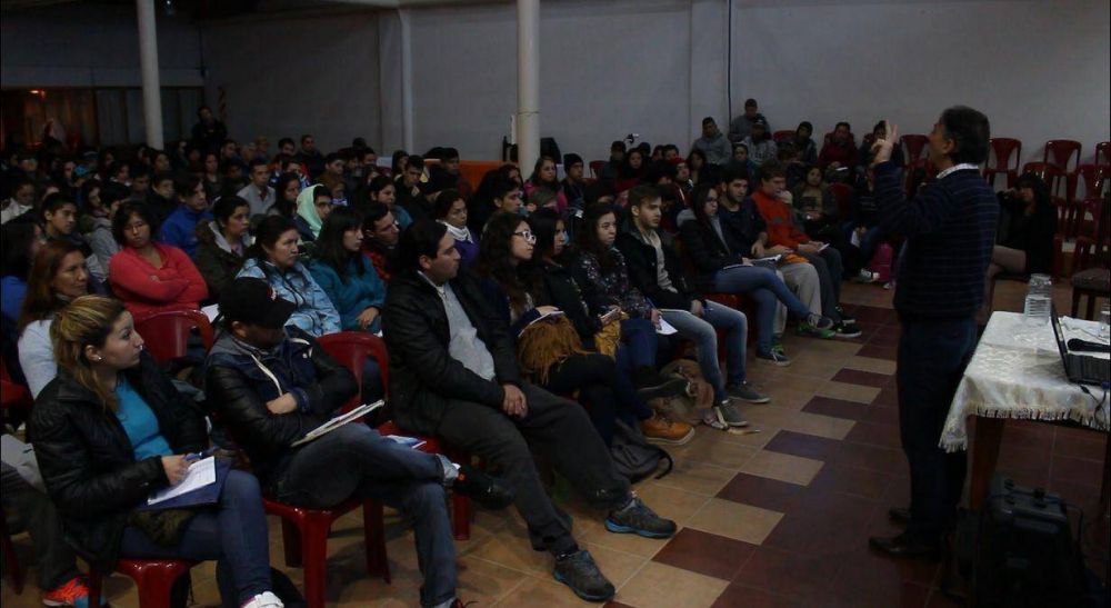 Importante participaci�n en talleres para obtener la primera licencia