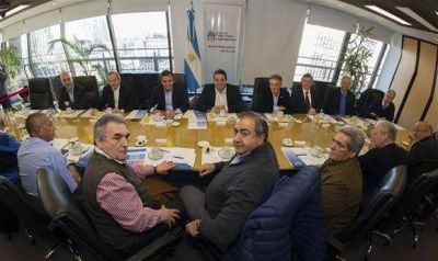 El Gobierno busca neutralizar el paro sindical