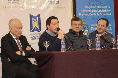 Alberto Cormillot present� un programa nacional de alimentaci�n