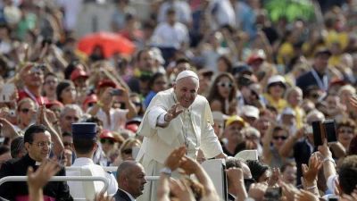 Francisco: quien se ilusiona con la auto-salvaci�n es esclavo de falsas libertades