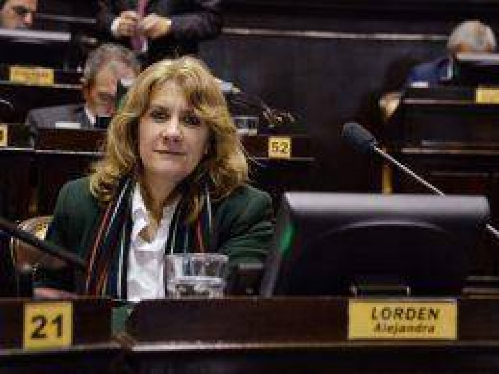 Lord�n present� proyecto de Ley para las Tecnicaturas en Salud