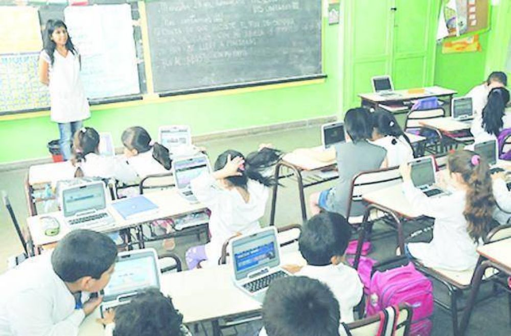 La Provincia busca formar a los maestros de la era digital