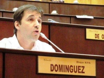 Dom�nguez sali� al cruce de Parrilli