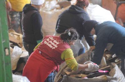 Presentan nuevo programa para recolectores informales de basura