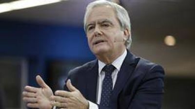 Para Federico Pinedo, Aranguren debe vender sus acciones en Shell o 