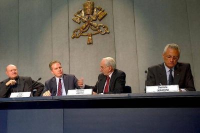 Card. Ravasi: �Sirven nuevos modelos econ�micos m�s humanos e inclusivos�