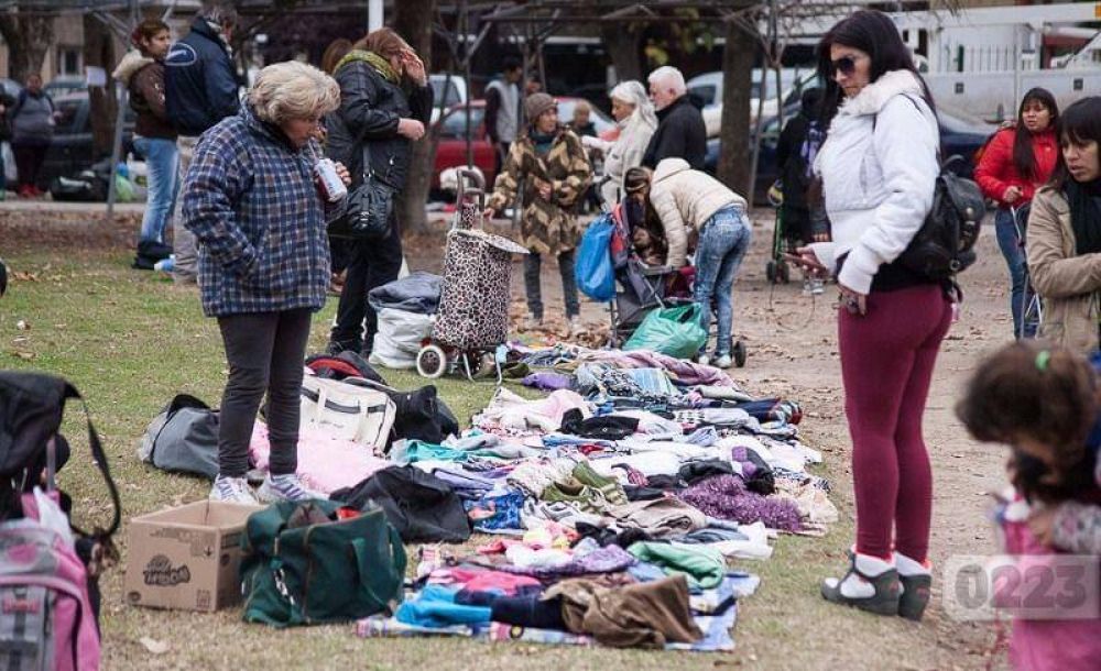 Plaza Rocha: malestar con la feria de subastas y permutas