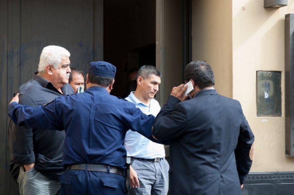 Golpe institucional por una feroz interna en el gremio del transporte