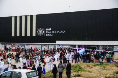 Se suman los reclamos por la apertura del Polideportivo Centenario