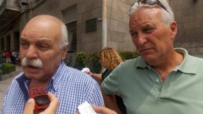 Se profundiza el conflicto salarial: municipales continuar�n con el paro por tiempo indeterminado