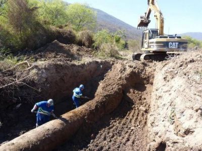 Obra de recambio de ca�er�as cloacales