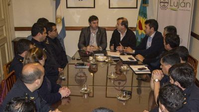 Oberti tuvo su primera reuni�n con las fuerzas de seguridad