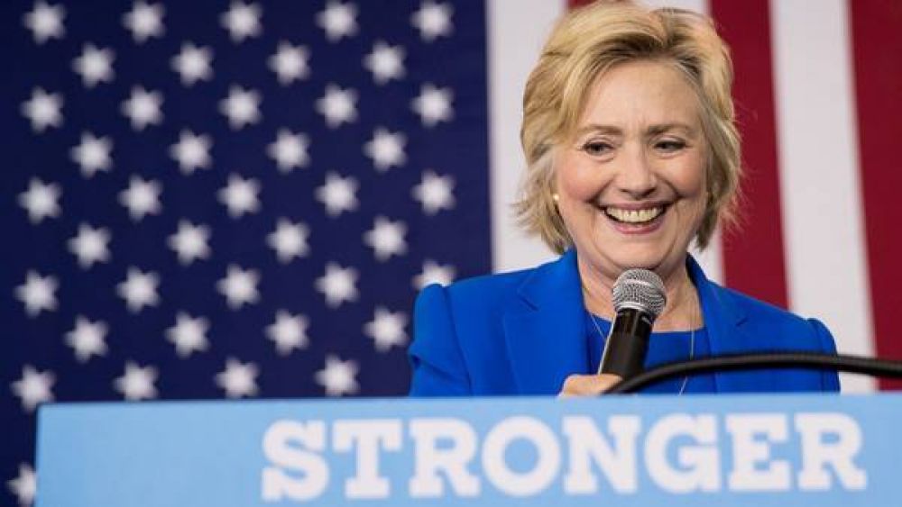 Hillary Clinton admite que escondi su neumona a casi todo su equipo