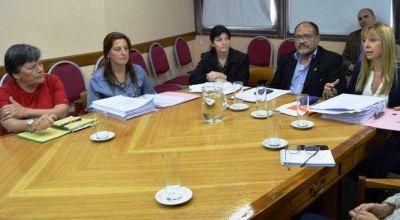Salud: Abrego pide mayor cantidad de cargos