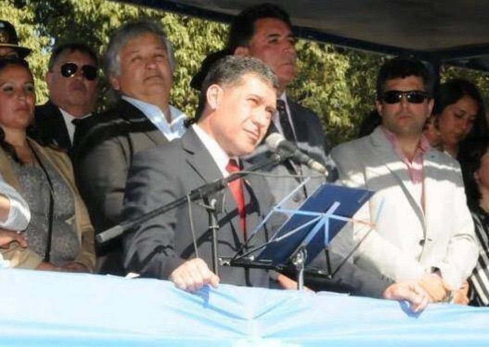 Sergio Casas le pidi� a la Fuerza C�vica �recapacitar�