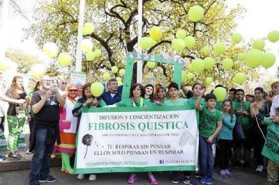 Caminata por el D�a Mundial de la Fibrosis Qu�stica en Hurlingham