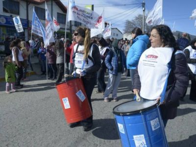 Unter asegura que la adhesi�n al paro alcanz� el 90%