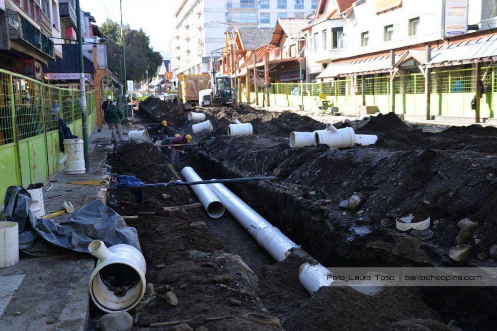 Rescatan objetos arqueol�gicos en las obras de calle Mitre