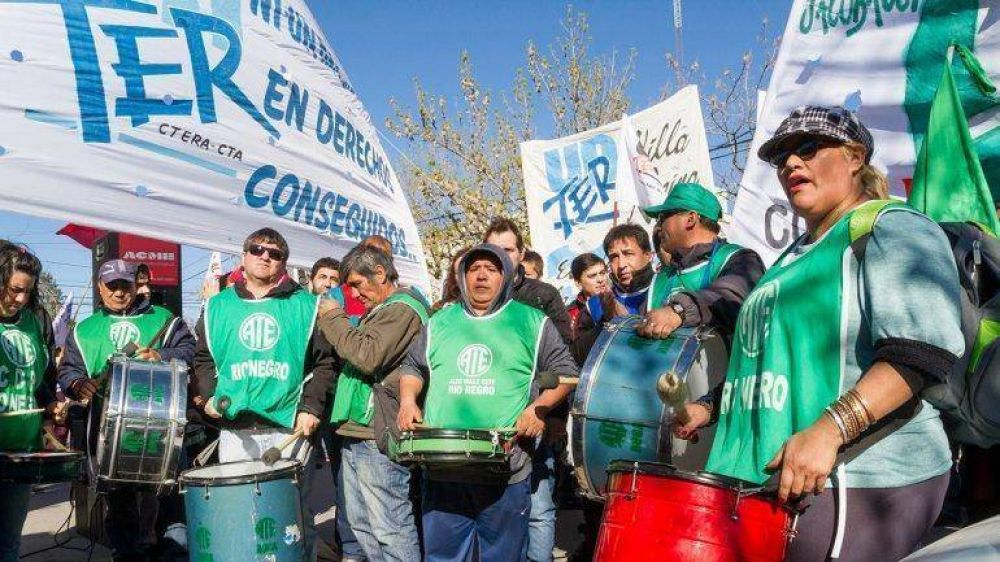 Denunciaron a sindicalistas por golpear a mujeres