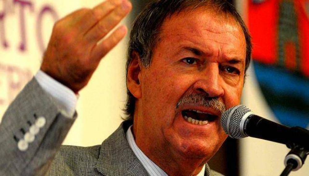 Tras el acuerdo con la Caja, Schiaretti promete coparticipar