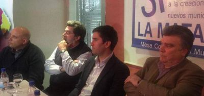 Mosca, Barrag�n y otros legisladores recorrieron La Matanza para consultar sobre la divisi�n