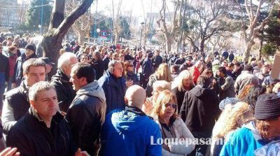 Municipales cobraron y se levant� la medida de fuerza