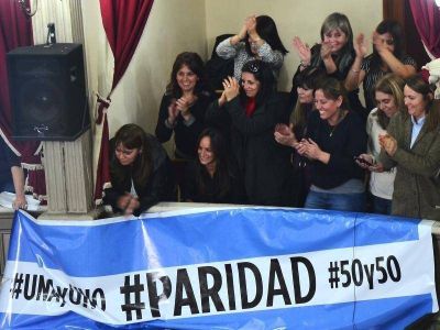 Ante la mirada atenta de Malena Galmarini, el Senado dio media saci�n a la ley de Paridad