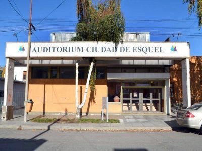 Citaron a Valentina Hassan para explicar el estado de abandono del Auditorio Municipal